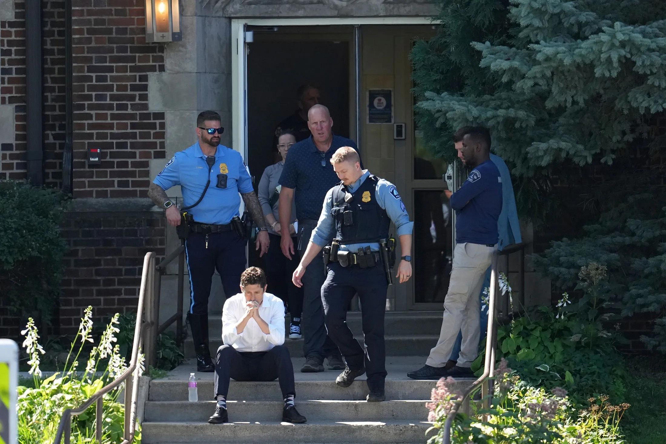 Minneapolis Shooting: Gunman Kills 2 Kids During Catholic School Mass - Bloomberg