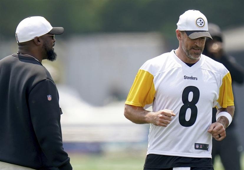Mike Tomlin Declares Rodgers Will Lead Steelers to AFC Championship
