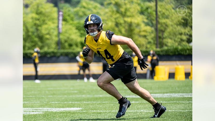 Rookie LB Writes Apology Letter to Tomlin and Steelers Teammates After Being Late to First Training Camp Practice