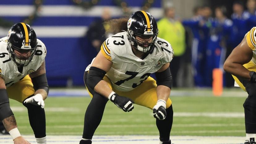 Steelers Training Camp Hit by Early Setback as 10-Year Veteran Goes Down with Serious Injury