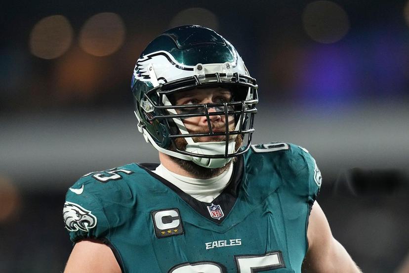 Eagles Warrior OT Refuses to Back Down: “I Still Bleed Green”