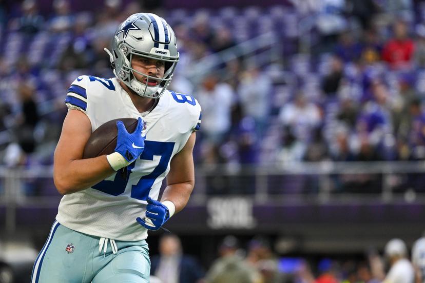 Pro Bowl TE Turns Down $60M Deal to Stay With Cowboys on 4-Year, $52M Extension