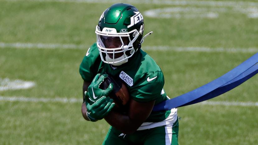 Jets Rookie RB Retires at 24 Amid Allegations of Affair with Coach’s Wife