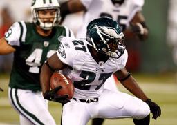 Former Eagles Player Walks Away from NFL at 28 to Serve His Community in a Badge, Not a Helmet