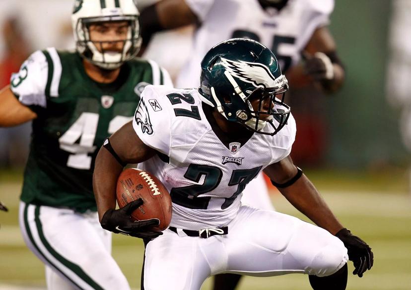 Former Eagles Player Walks Away from NFL at 28 to Serve His Community in a Badge, Not a Helmet