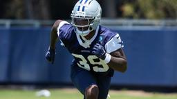Cowboys Rookie Abruptly Retires Just 3 Days Into Camp, Leaving Fans Stunned