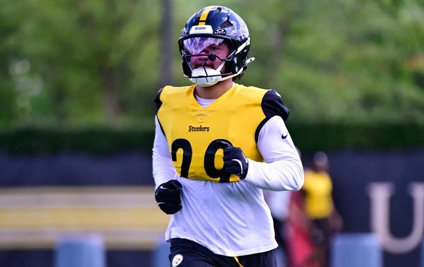 Rookie DB Calls ‘Rookie Duties’ Nonsense, Says He Was Disrespected for Not Spending Money on Fried Chicken for Veteran Teammates
