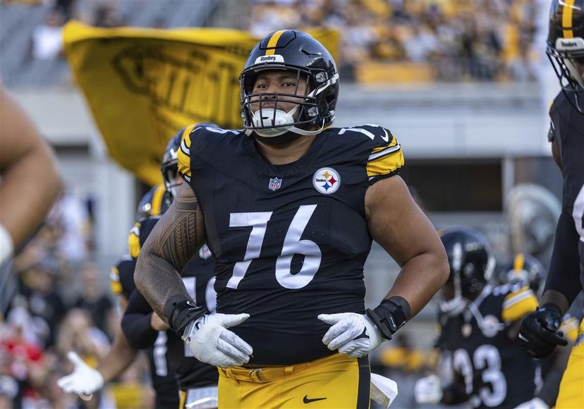 Steelers Rookie Finds Out Success Brings ‘Fake Friends’ After Massive Contract