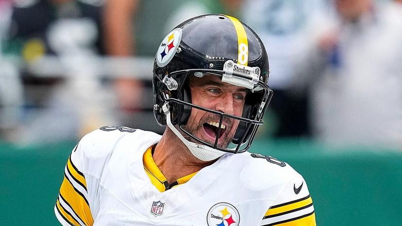 Aaron Rodgers Delighted After Beating Former Team, Sends 7-Word Warning to Justin Fields Following Pre-Game Trash Talk