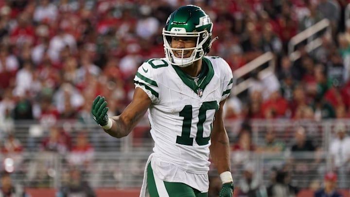 Jets WR Requests Trade to Steelers to Reunite with Rodgers