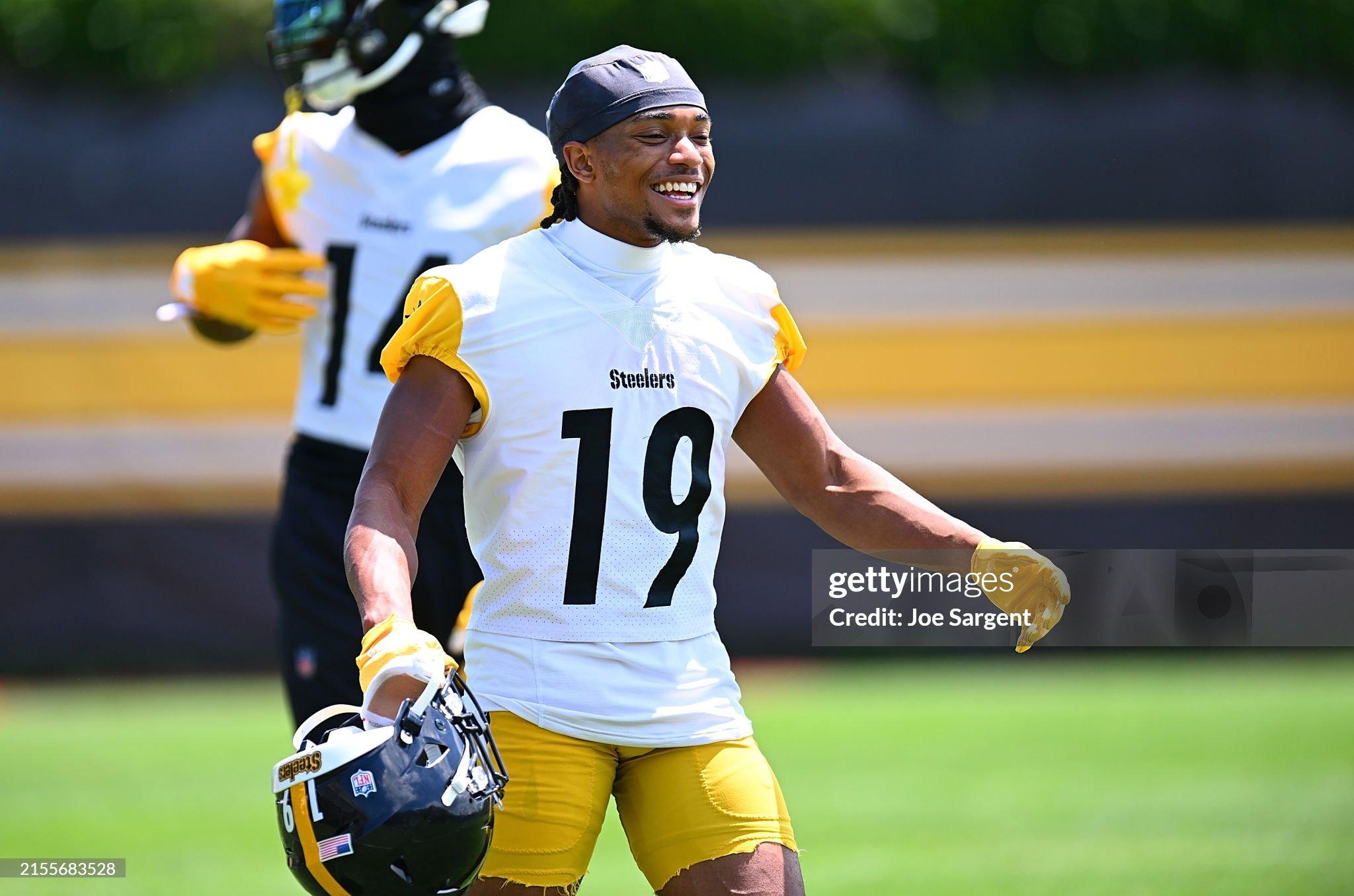 Steelers Head Team Physician Confirms Positive News on Calvin Austin III After Serious Shoulder Injury