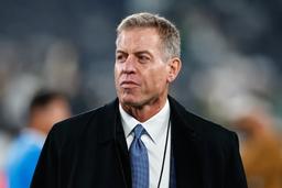 Cowboys Legend Troy Aikman Urges NFL to Investigate Referees After Eagles’ Controversial Loss: “They Got Robbed, and the League Can’t Ignore This.