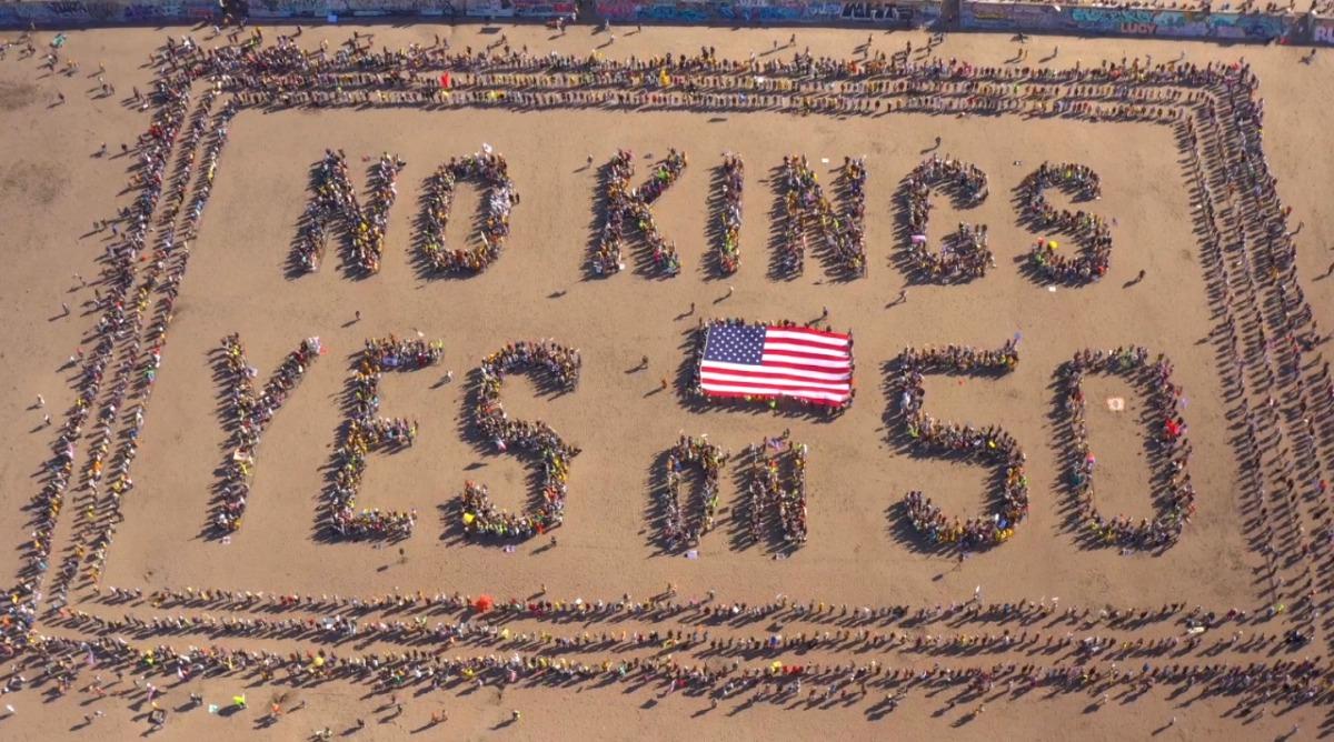 No Kings in Pittsburgh: Steelers Owner Art Rooney II Stuns Fans With a Powerful 15-Minute “No Kings” Speech Outside Acrisure Stadium