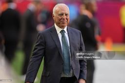 No Kings in Philadelphia: Eagles Owner Jeffrey Lurie Stuns Fans With a Powerful 15-Minute “No Kings” Speech Outside Linc Stadium