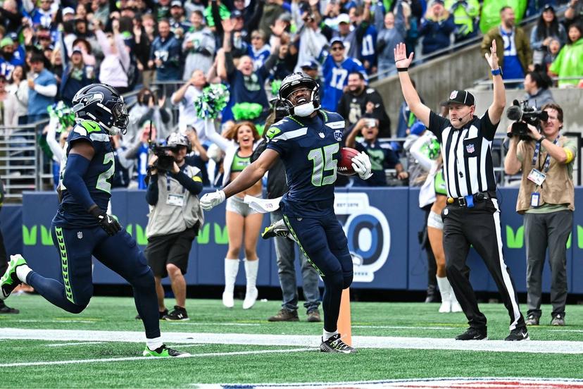 Seahawks Defense Thrashes Saints in Most Dominant Win Since Super Bowl Run