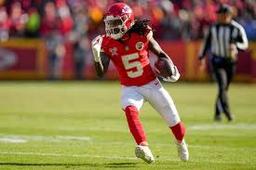 😳 SHOCKING SCENE: Jaguars’ Jourdan Lewis Caught on Camera Shoving Chiefs WR Hollywood Brown After Touchdown Celebration — “Totally Uncalled For!” 👇