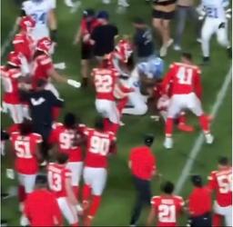 🚨 NFL IN SHOCK: Patrick Mahomes ERUPTS After Lions’ Brian Branch PUNCHES JuJu Smith-Schuster Postgame — “That’s Not Football, That’s Disrespect.” 😡💥👇