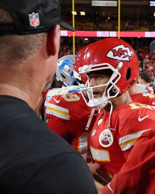 🔥 DRAMA BREAKS OUT: Patrick Mahomes Glares Down Dan Campbell After Wild Postgame Brawl — “Teach Your Guys Some Respect.” 👀💥👇