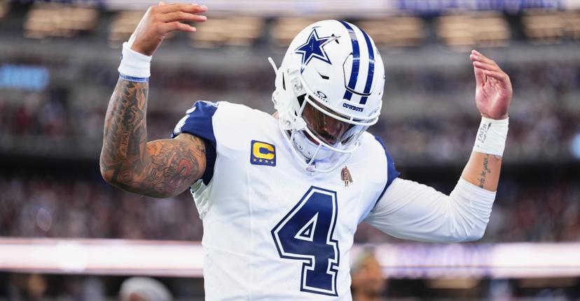 Cowboys’ QB Dak Prescott Wins Midseason Comeback Award — Fans Are Loving It
