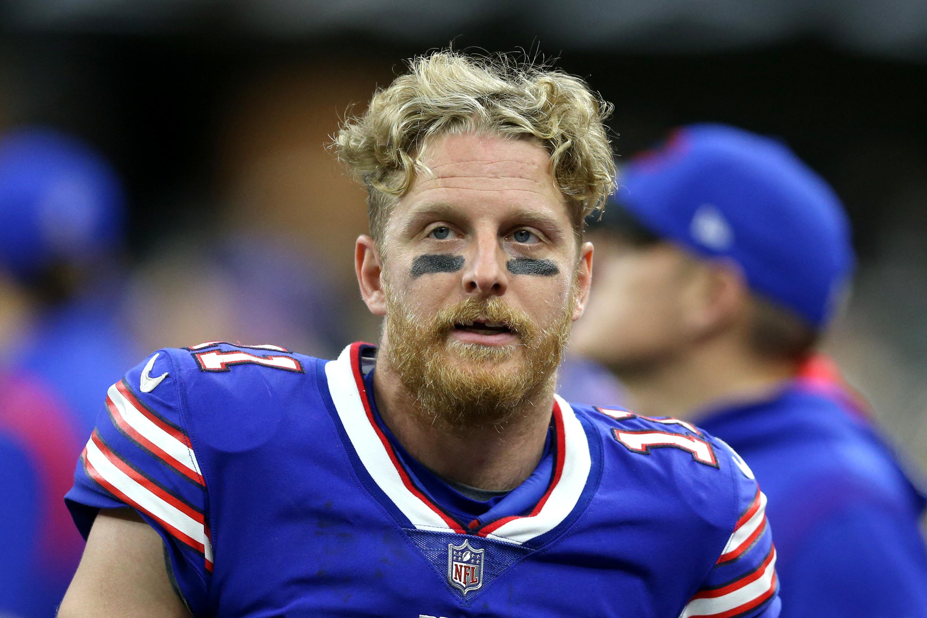 Bills WR Cole Beasley racks up $100K in fines over COVID violations |  Reuters
