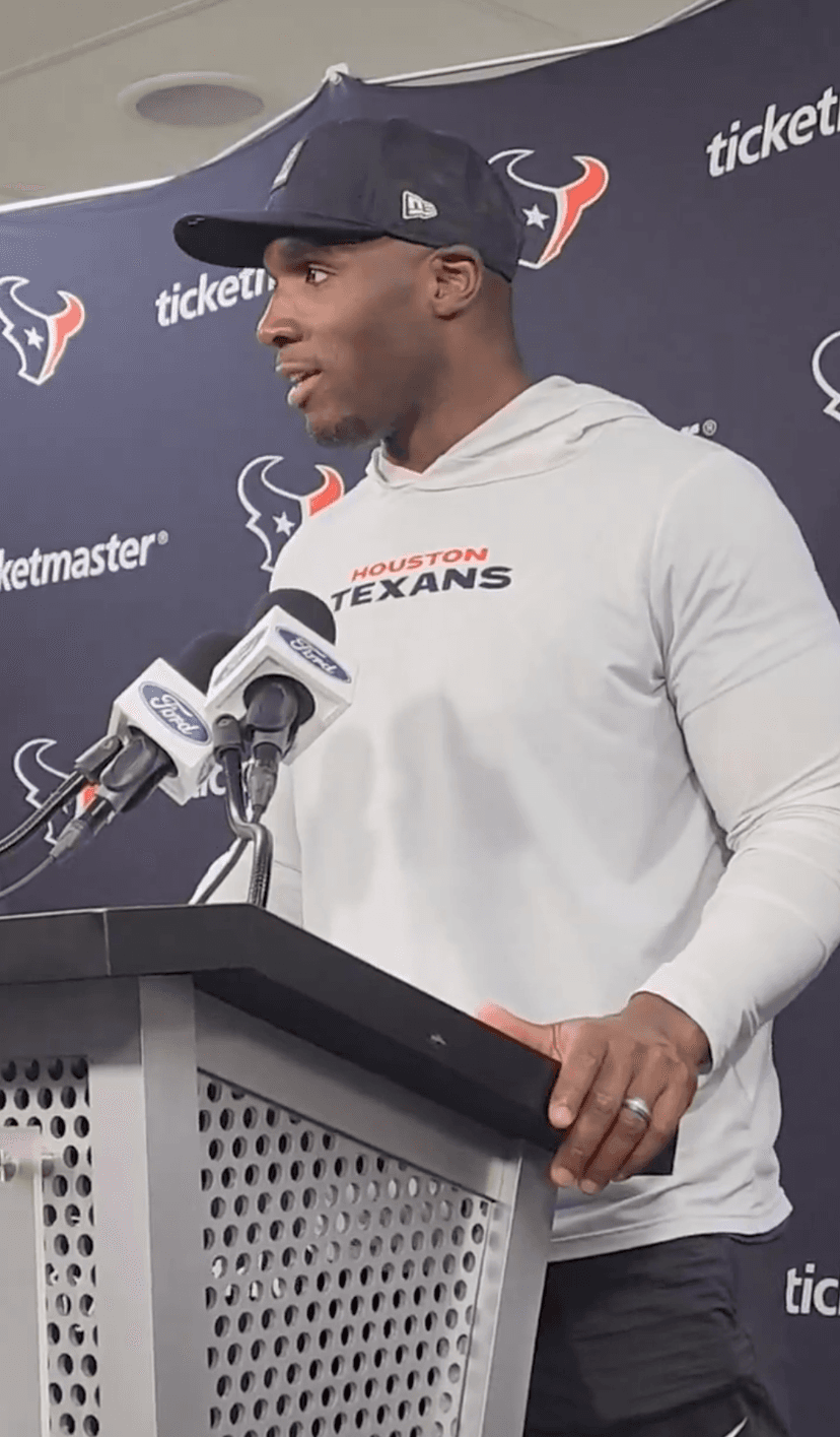 Texans Head Coach DeMeco Ryans Praises “Our Coach” Robert Saleh for His Professionalism and Leadership