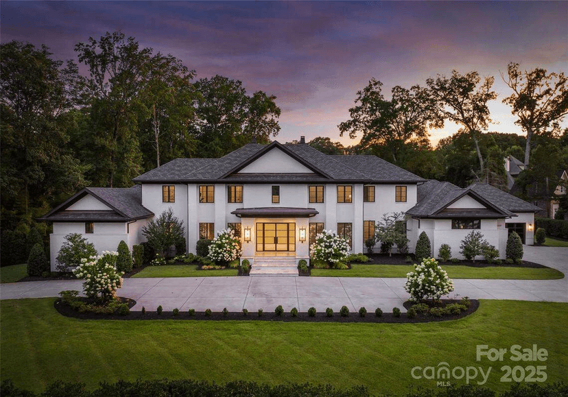 Former Panthers Player Sells $9 Million Charlotte Mansion to Fund Daughter's Medical Treatment