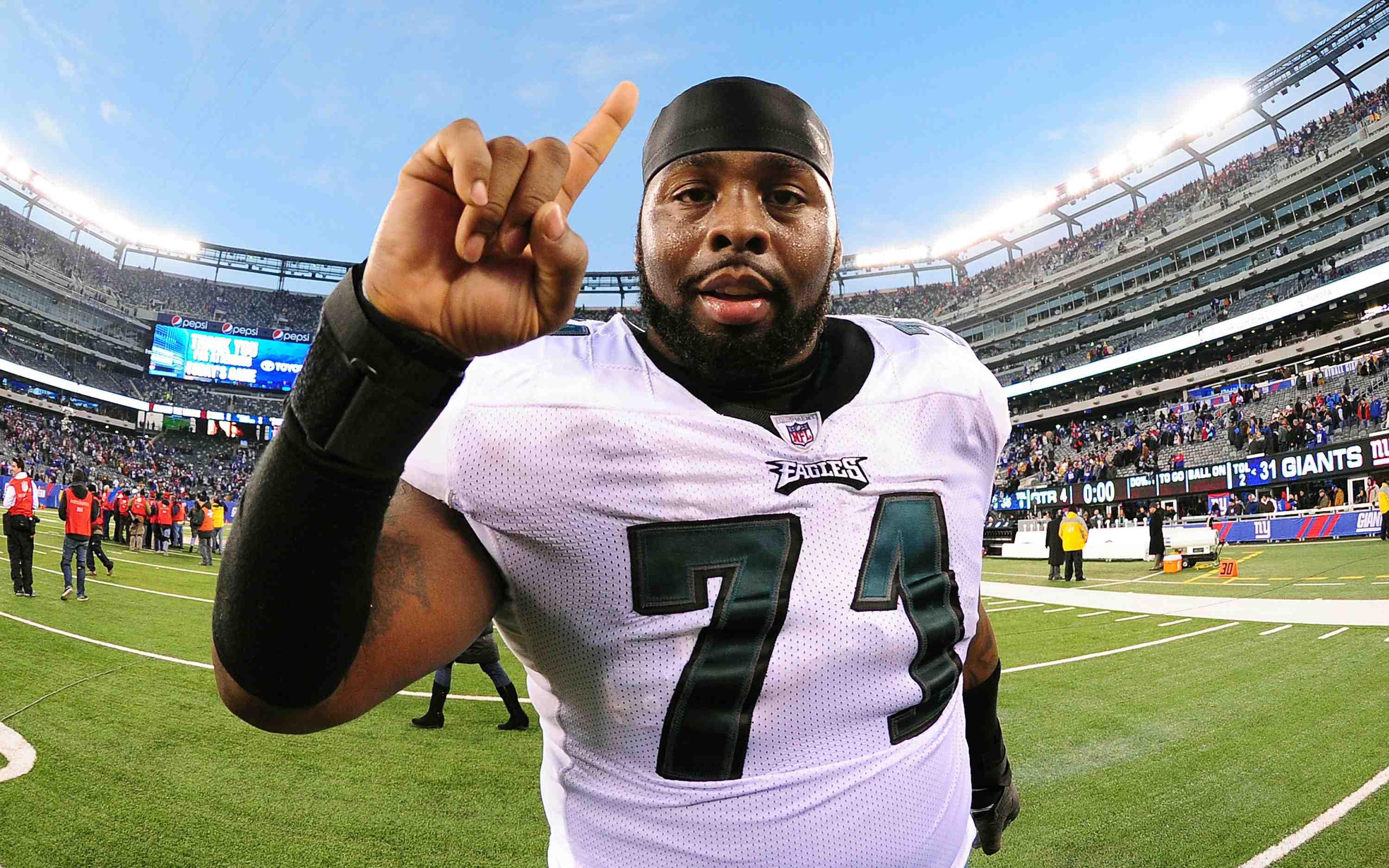 EAGLES EXTEND THE GREAT JASON PETERS THROUGH 2019! | Fast Philly Sports