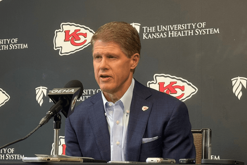 Chiefs Owner Clark Hunt Submits 50GB Of Evidence To Sue Referees After Controversial Week 13 Loss To Cowboys