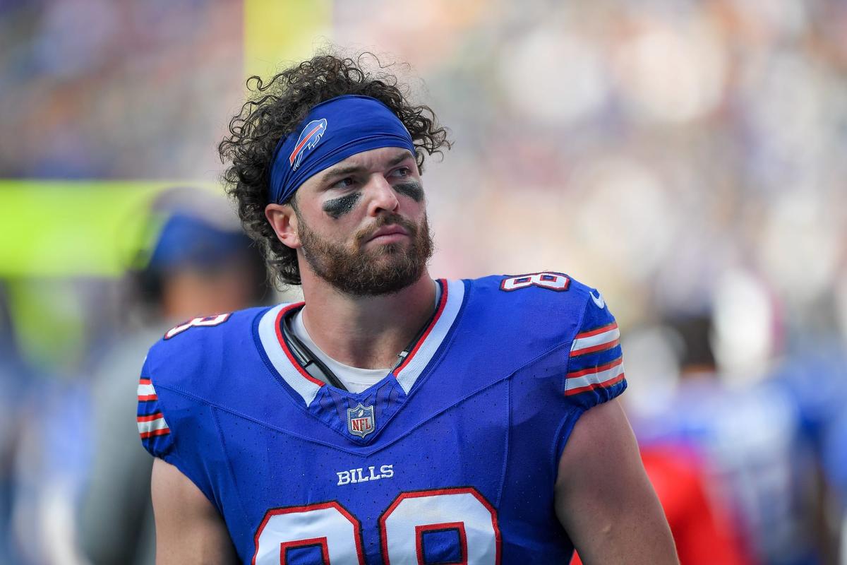 💙❤️ REPORT: Dawson Knox SNAPS at Bills Rookie for Complaining About Heavy Workload Before Falcons Game 😱🔥