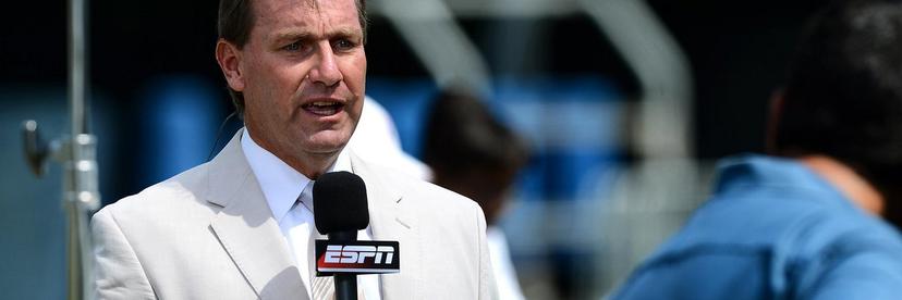 ESPN REPORTER DAVID NEWTON APOLOGIZES TO XAVIER LEGETTE IMMEDIATELY AFTER INSENSITIVE QUESTION ABOUT LATE FATHER