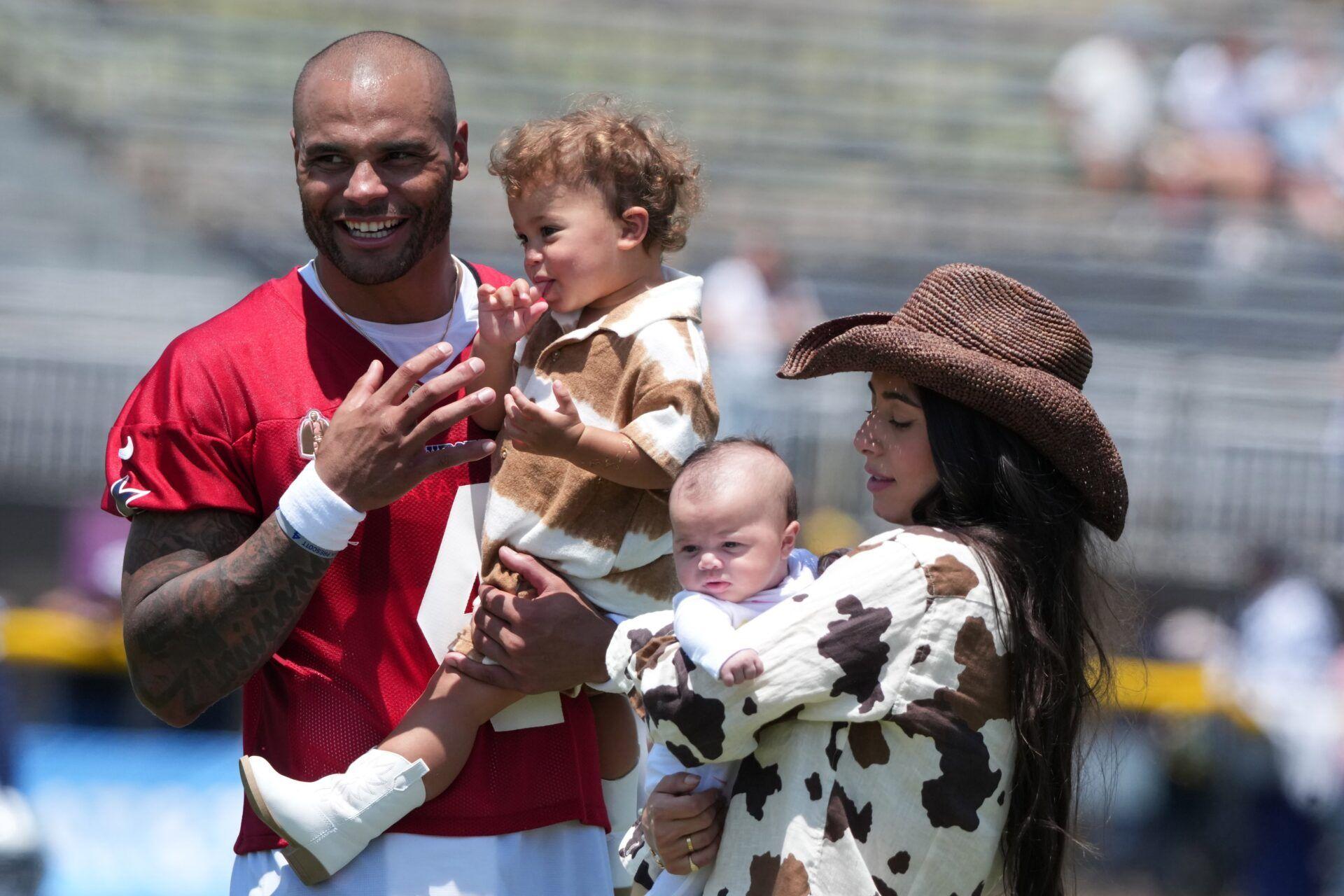 Dak Prescott's Fiancée Sarah Shares 4-Word Message for Cowboys Star